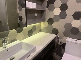 Ceylonz Suites by Roomy