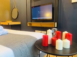 Ceylonz Suites by Roomy