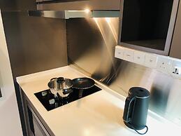 Ceylonz Suites by Roomy