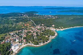 Room-caravan Near the sea 5