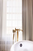 Hotel Cleo, Knoxville Downtown, a Tribute Portfolio Hotel