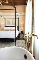 Hotel Cleo, Knoxville Downtown, a Tribute Portfolio Hotel