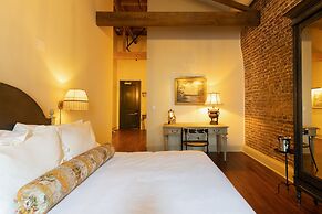 Hotel Cleo, Knoxville Downtown, a Tribute Portfolio Hotel