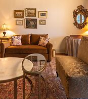 Hotel Cleo, Knoxville Downtown, a Tribute Portfolio Hotel