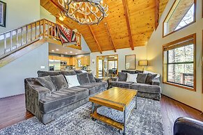 Furnished Deck + Forest Views: Pine Retreat!