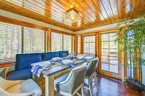 Furnished Deck + Forest Views: Pine Retreat!