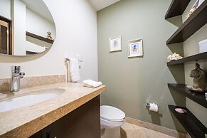 Luxury 2 Bedroom Condo at Haab