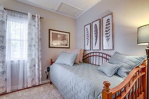 Quiet Plymouth Cottage on Great South Pond!