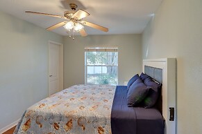 Sunny Ocala Home w/ Private Pool & Hot Tub!