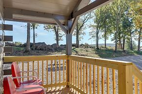 Quiet Caledonia Cabin: 18 Mi to Council Bluff Lake
