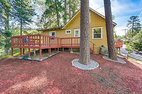 Crestline Cabin: Close to Lake Arrowhead & Skiing