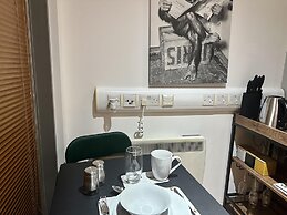 Chic Citispace -1-bed Apartment,leeds City-wifi