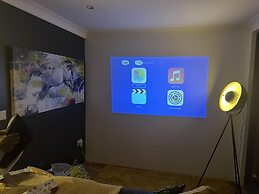 Chic Citispace -1-bed Apartment,leeds City-wifi