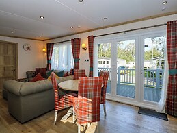 18 Woodlands Retreat