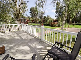 18 Woodlands Retreat