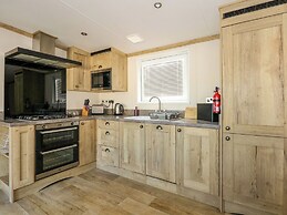 18 Woodlands Retreat