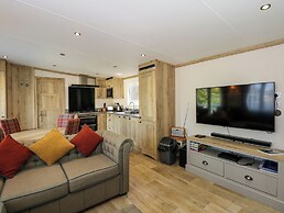 18 Woodlands Retreat