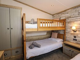 18 Woodlands Retreat