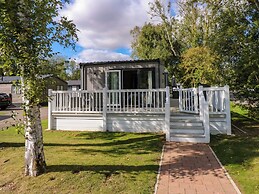 18 Woodlands Retreat