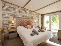 18 Woodlands Retreat