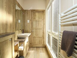 18 Woodlands Retreat