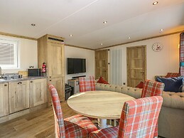 18 Woodlands Retreat