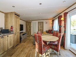 18 Woodlands Retreat