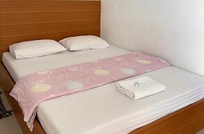OYO 75577 Palace Hostel