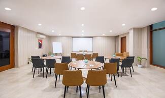 Treebo FlxHo Trio, Medanta Medicity Gurgaon