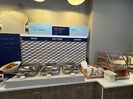 Holiday Inn Express And Suites Bronx NYC by IHG