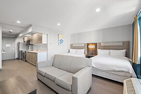 Holiday Inn Express And Suites Bronx NYC by IHG