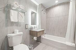 Holiday Inn Express And Suites Bronx NYC by IHG