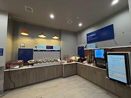 Holiday Inn Express And Suites Bronx NYC by IHG