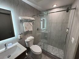 Holiday Inn Express And Suites Bronx NYC by IHG