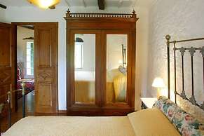 The Old House Guest House - Collection Villas