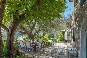 The Old House Guest House - Collection Villas