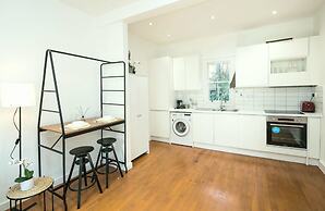 Charming 2-bed Apartment in London