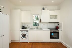 Charming 2-bed Apartment in London