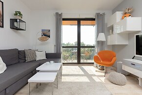 Symboliczna Apartment Warsaw by Renters