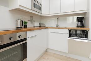 Symboliczna Apartment Warsaw by Renters