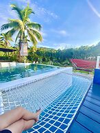 Jardin De Ysabelle and Hobbiton Cafe