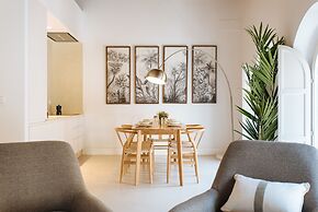 Eva Recommends Castellar Pool & Terrace