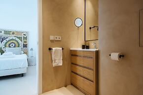 Eva Recommends Castellar Pool & Terrace