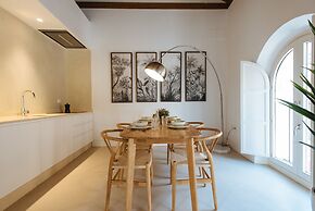 Eva Recommends Castellar Pool & Terrace