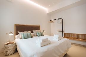 Eva Recommends Castellar Pool & Terrace