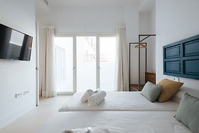 Eva Recommends Castellar Pool & Terrace