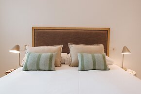 Eva Recommends Castellar Pool & Terrace