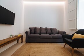 Eva Recommends Castellar Pool & Terrace