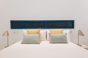 Eva Recommends Castellar Pool & Terrace