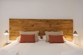 Eva Recommends Castellar Pool & Terrace